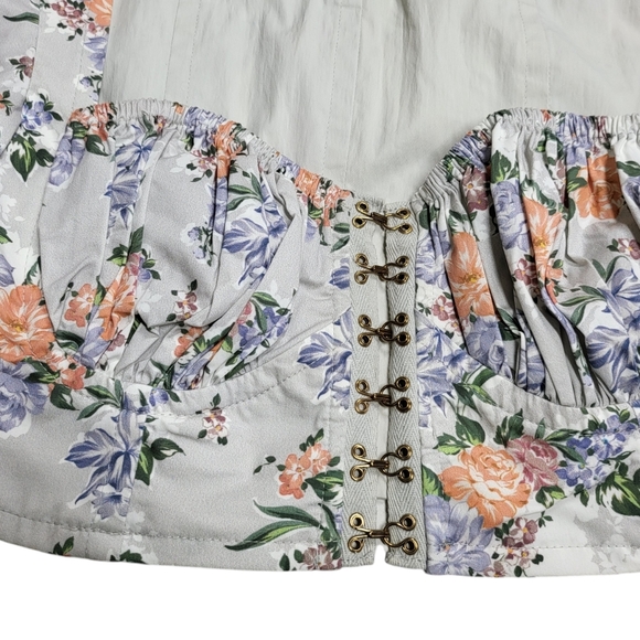 House of CB Tops Floral Print Puff Sleeve Top - Picture 14 of 16